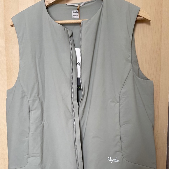 BNWT Rapha insulated vest, size M - Picture 5 of 9